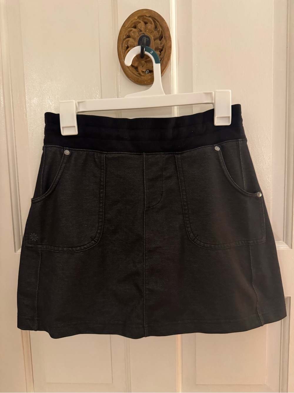 Athleta Charcoal and Black Women's Casual A-Line Skirt with built-in shorts